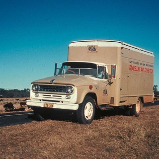 AGNSW Travelling Art Exhibition truck outside Walgett, 1977. National Art Archive | Art Gallery of NSW 