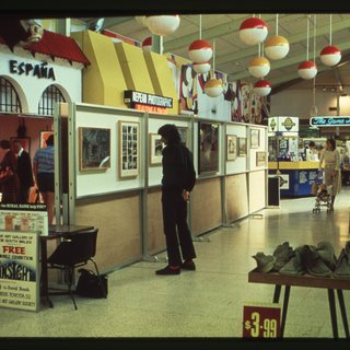 Contrasts, the first Onsight travelling exhibition, Penrith, Western Sydney, 1980. National Art Archive | Art Gallery of NSW 